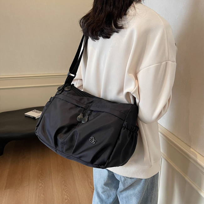 https://fulmo-img-server.com/kurobag/17b95800-ce7c-4aa2-9b52-6066416c2e1d.jpg
