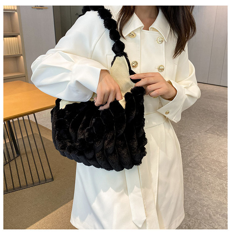 https://fulmo-img-server.com/kurobag/1a544b31-e265-4dde-876e-543c171cad48.jpg