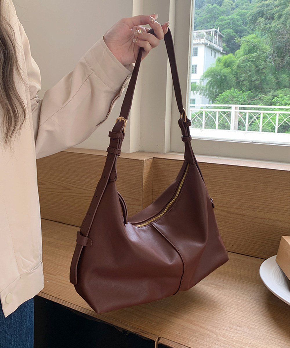 黒 バッグ 黒バッグ ショルダーバッグ 斜めがけ 韓国風