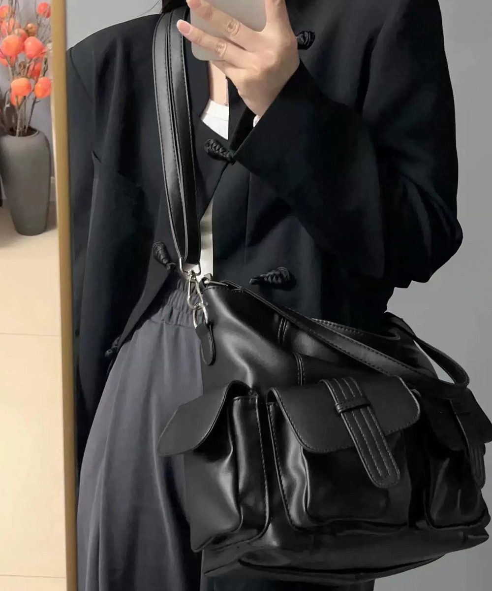 https://fulmo-img-server.com/kurobag/2698de9f-f236-42bc-8d22-62beb213ea3a.jpg