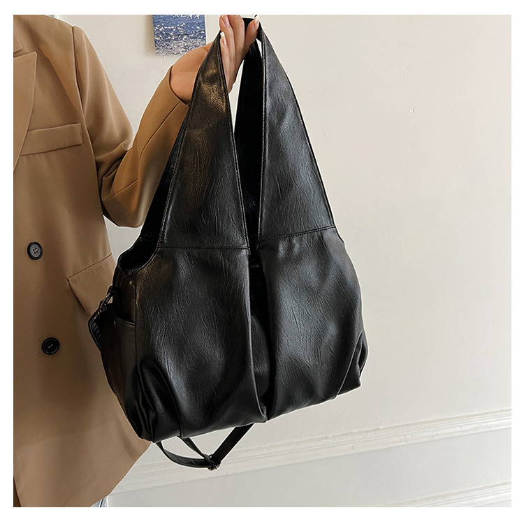 黒 バッグ 合成皮革ソフトボストンバッグ