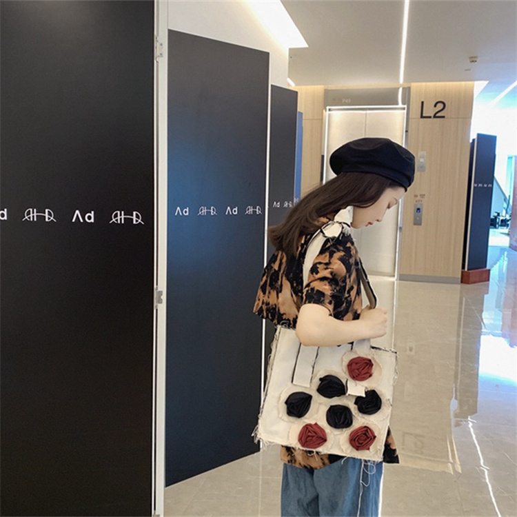 https://fulmo-img-server.com/kurobag/463b0b0f-7457-44d9-a09b-a98f0bdb65e1.jpg