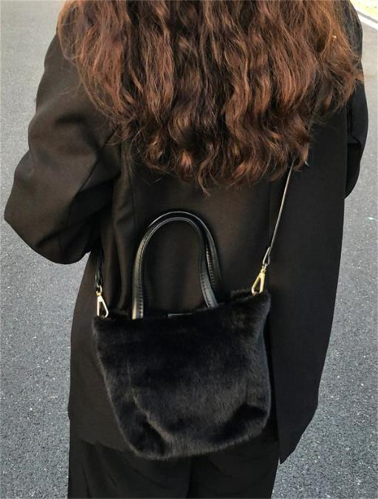黒 バッグ 新作毛足ふわふわバケツ型ハンドバッグ黒