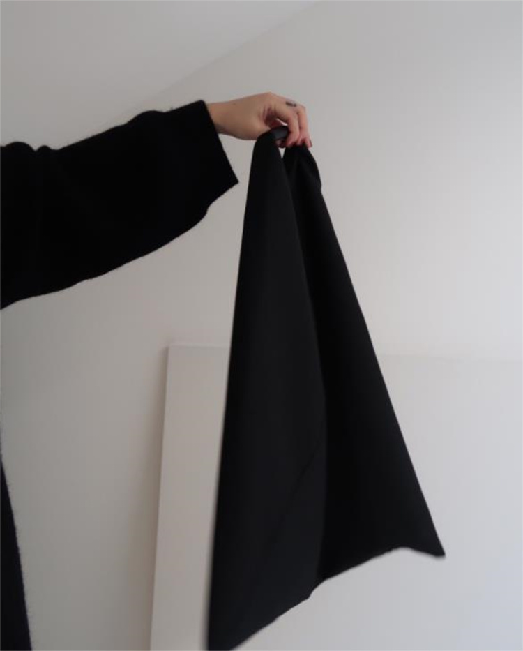https://fulmo-img-server.com/kurobag/54d87702-f7b3-4625-b23b-a3748024e115.jpg