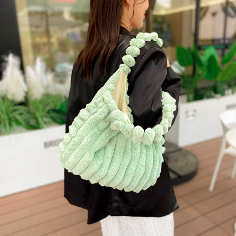 https://fulmo-img-server.com/kurobag/71c1efc1-6f10-4f2e-8c5c-5a4e341b9daa.jpg