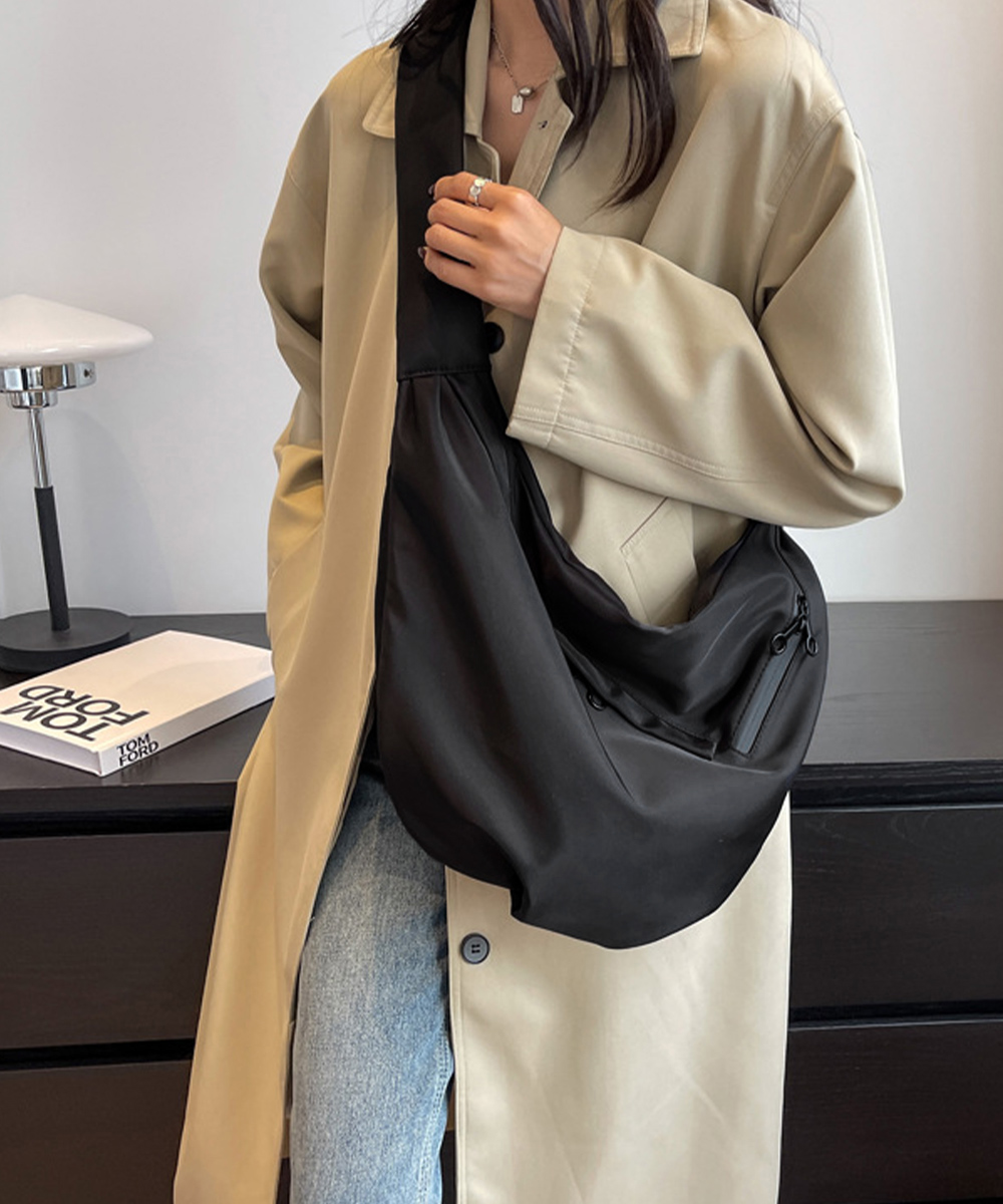 https://fulmo-img-server.com/kurobag/76502cc5-3482-4bfd-9edc-d8d74e71f64c.jpg