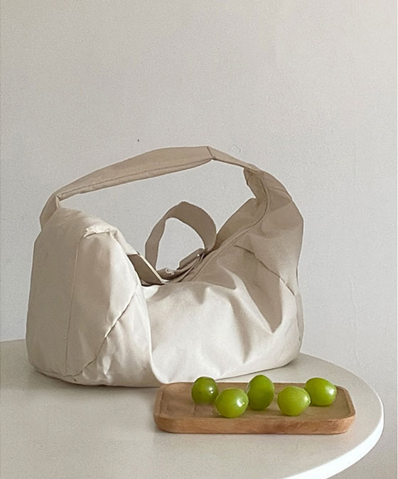 https://fulmo-img-server.com/kurobag/831a31fe-71ce-4356-9ce5-e065369ac176.jpg