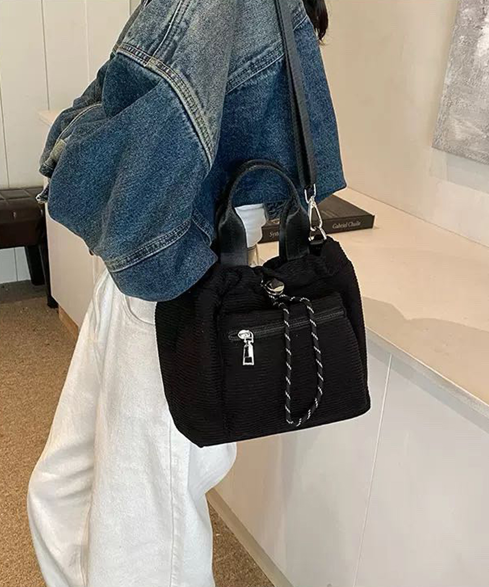 黒 バッグ コーデュロイ巾着ショルダーバッグ小さめ