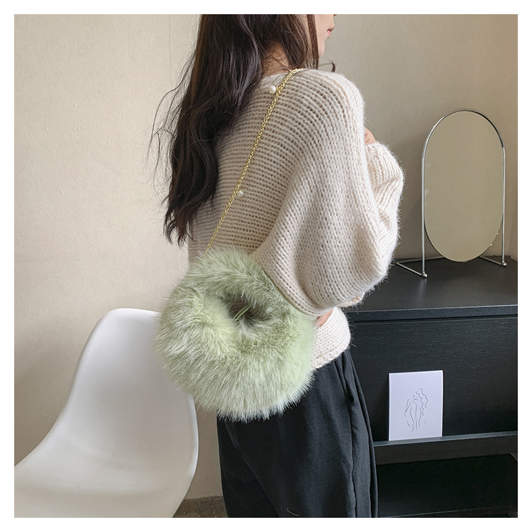 黒 バッグ 黒ファー丸型ショルダーバッグ上品レディース秋冬