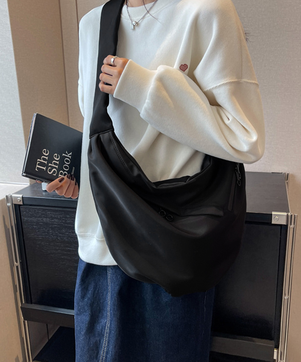 https://fulmo-img-server.com/kurobag/99b55556-c700-4de3-b787-125ac3f97dbf.jpg