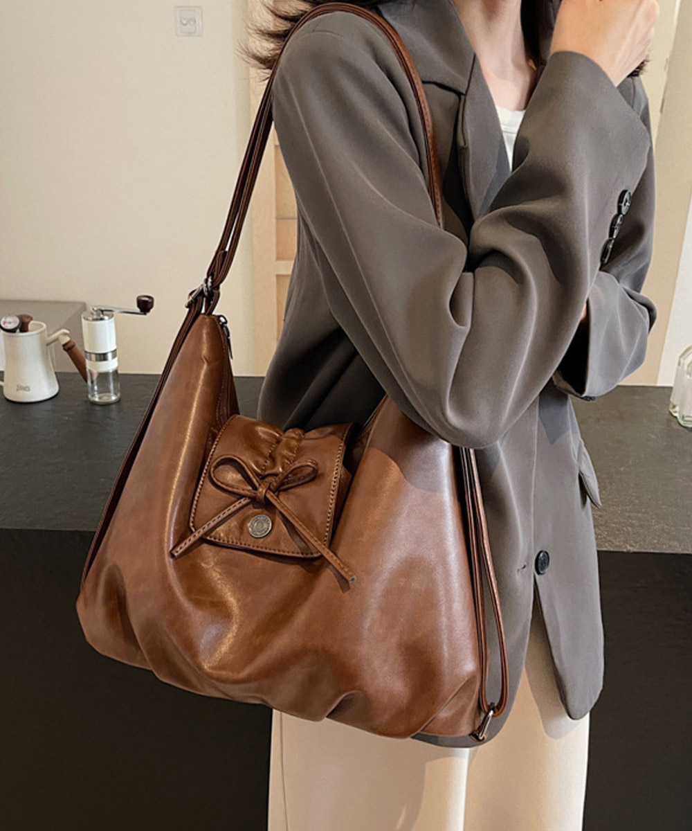 黒 バッグ リボン付き合皮ショルダーバッグ2way仕様