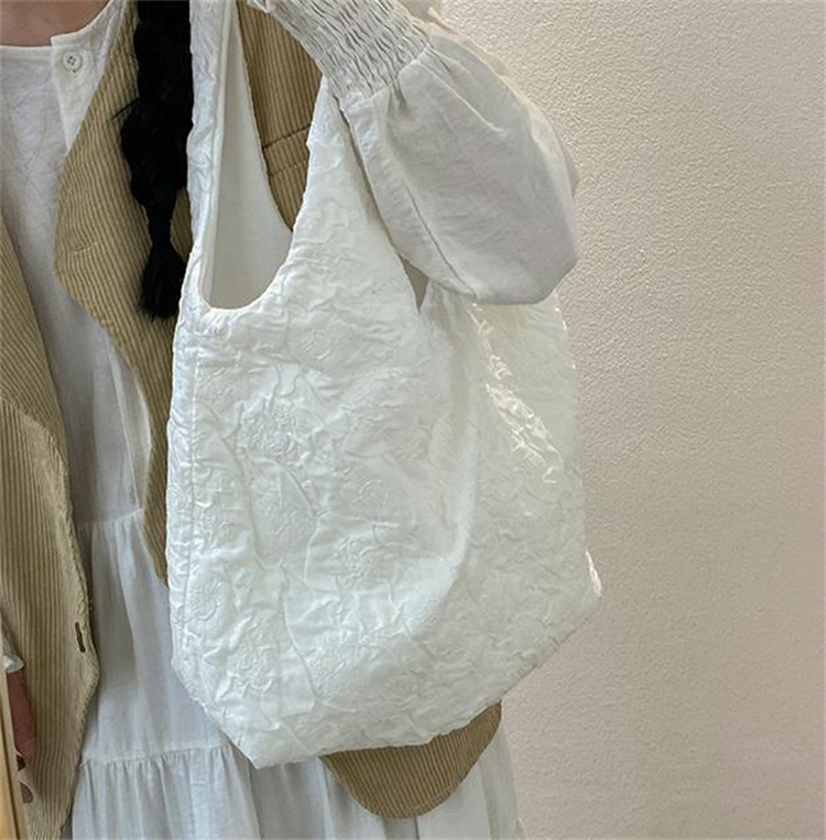 https://fulmo-img-server.com/kurobag/ac7bec36-13e7-4e17-ae9f-6e00ed055c0f.jpg