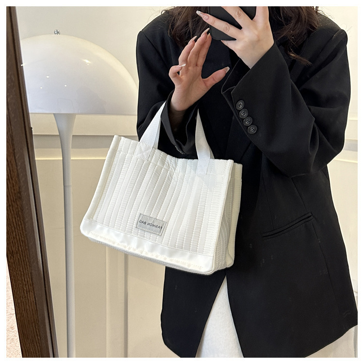 https://fulmo-img-server.com/kurobag/af631e9c-0a91-4b90-aa9e-b0ab099ad6dc.jpg