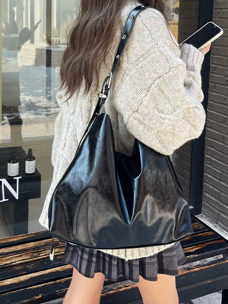 黒 バッグ 黒色レディース大容量ショルダートートバッグ