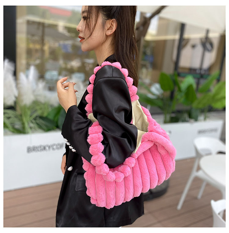 https://fulmo-img-server.com/kurobag/bce8cc1e-d646-4bb1-b698-c84c9c7ced08.jpg