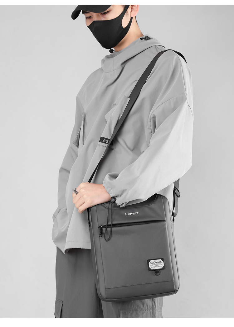 https://fulmo-img-server.com/kurobag/d0814d19-b7c5-44ee-8034-f97a6f9af9a4.jpg