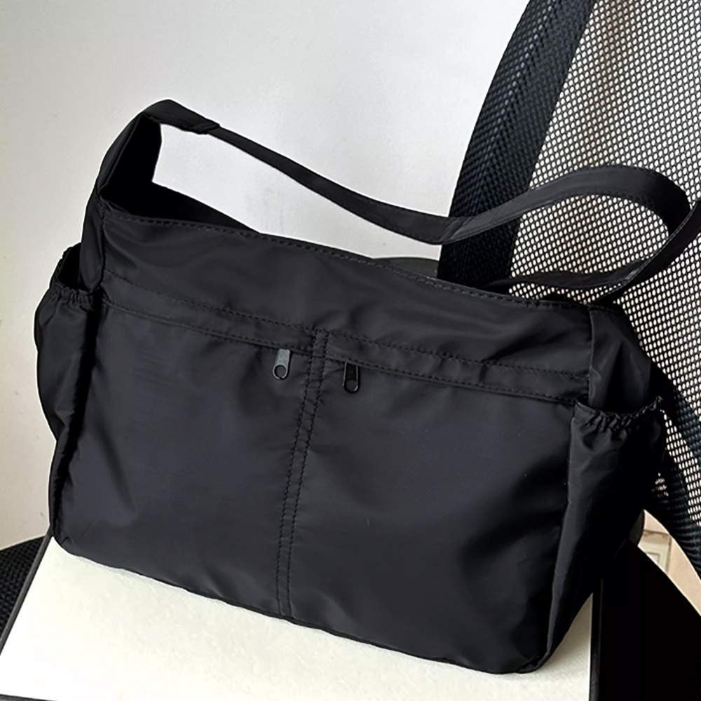 https://fulmo-img-server.com/kurobag/d4d8b410-22fc-4e8a-9e6e-c58afaed482d.jpg