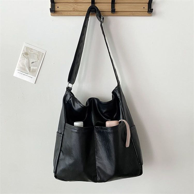 https://fulmo-img-server.com/kurobag/dd175193-d7e0-4854-aa9d-8709ada281d9.jpg
