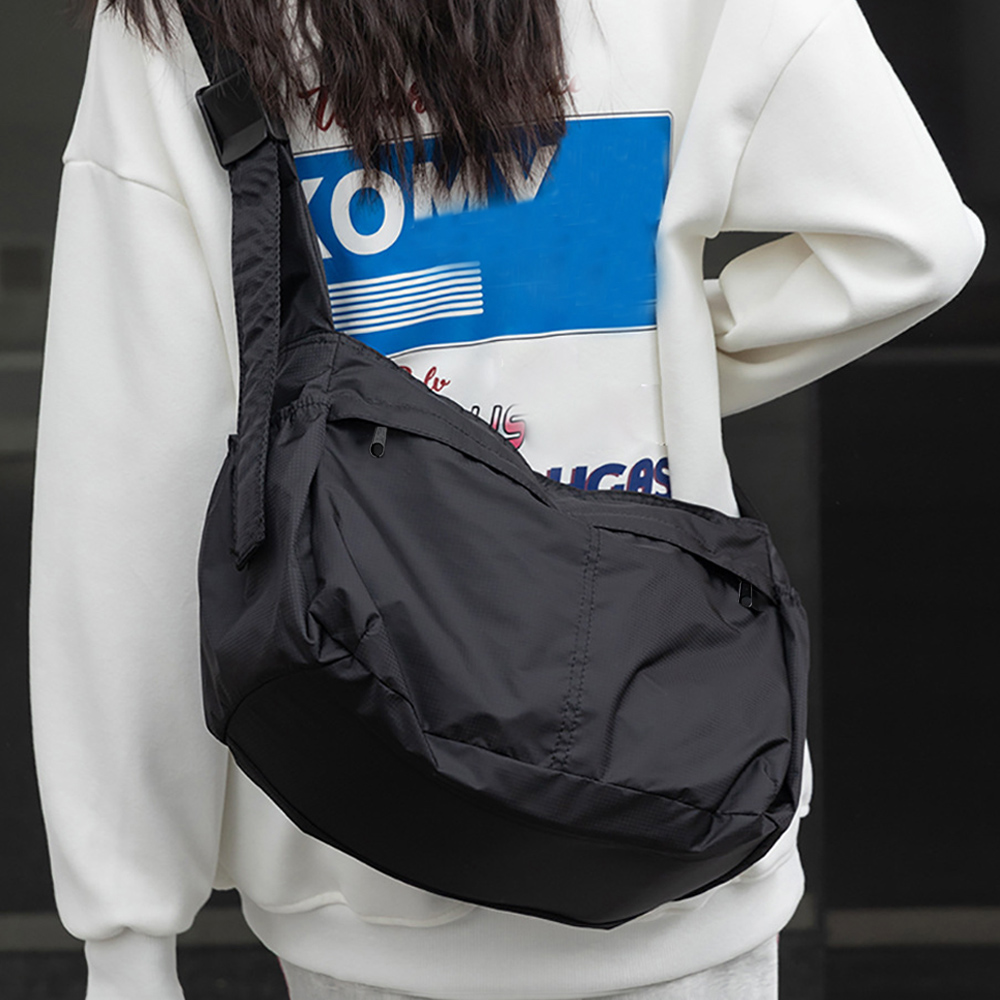 https://fulmo-img-server.com/kurobag/e1171e55-8060-42bd-b997-4b725c728891.jpg