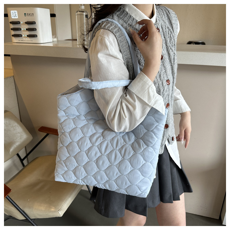 https://fulmo-img-server.com/kurobag/ee86488b-c505-4343-b62d-38314e55c7ac.jpg