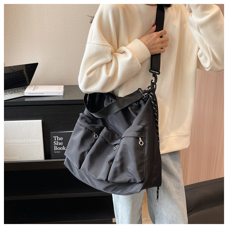 https://fulmo-img-server.com/kurobag/f1d6c250-fd81-456d-b350-b67ce557668d.jpg