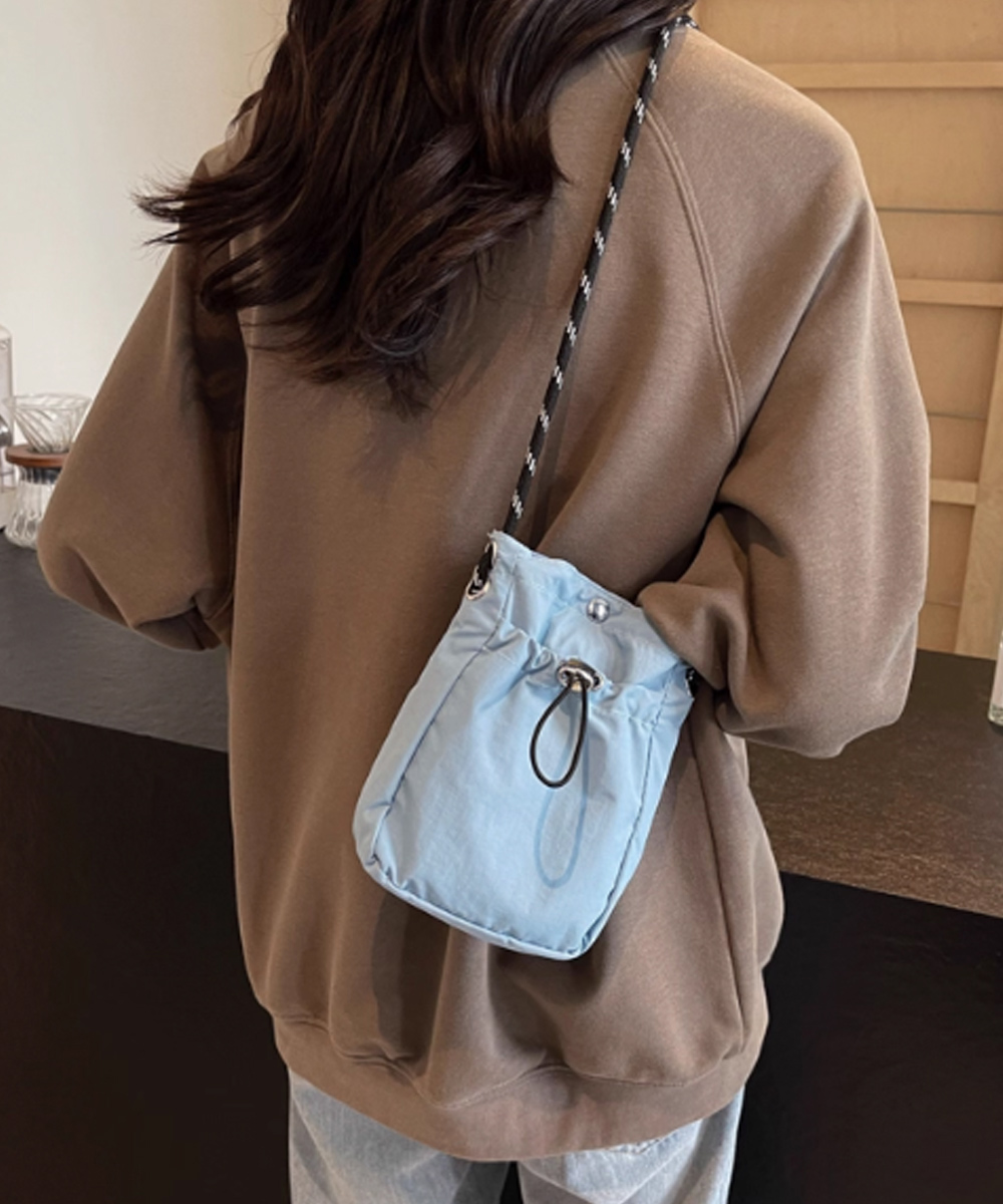 黒 バッグ 軽量ミニショルダーバッグ 黒 斜め掛け レディース