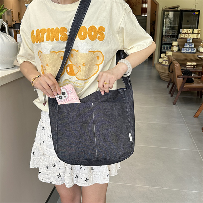 https://fulmo-img-server.com/kurobag/fdb68674-91b2-4989-b4da-a2b041be2364.jpg