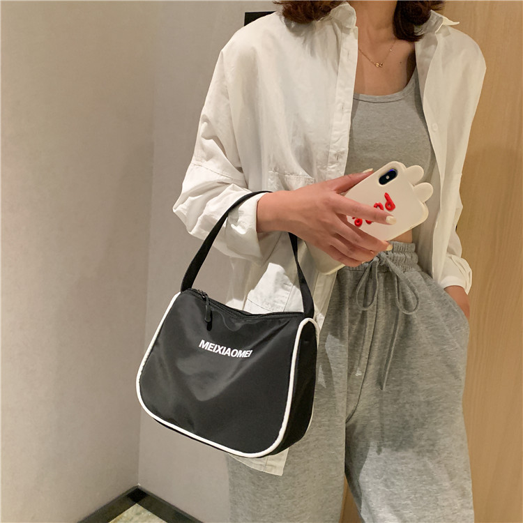 https://fulmo-img-server.com/kurove/0ed48f0d-2529-4c4a-805f-614a78c3af45.jpg