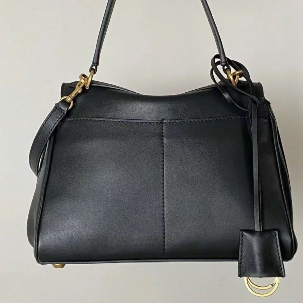 https://fulmo-img-server.com/kurove/1780624854189_u9og95n9_kdnm0qzx.jpeg