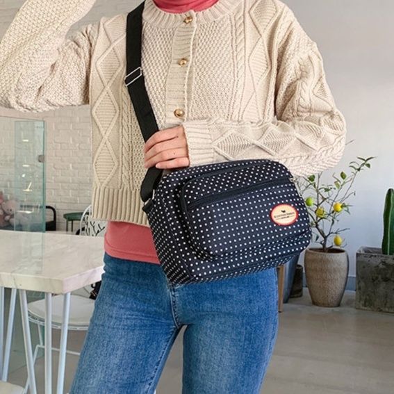 https://fulmo-img-server.com/kurove/1789524845313_dl8vmil6_xer9d1tb.jpeg