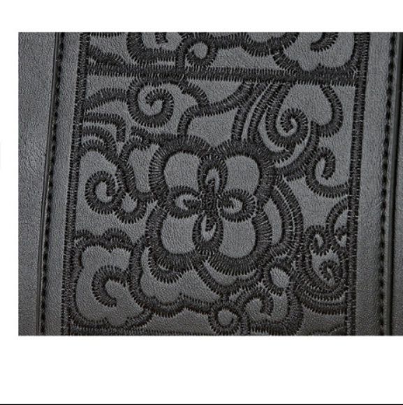 https://fulmo-img-server.com/kurove/1789698063010_wx1405wl_u6sc2h5c.jpeg