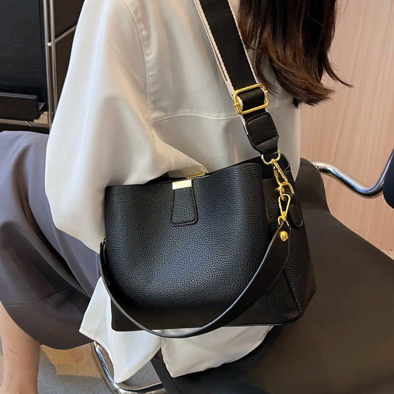 https://fulmo-img-server.com/kurove/5e966aac-75eb-4975-8f23-b22a1eebcacc.jpg