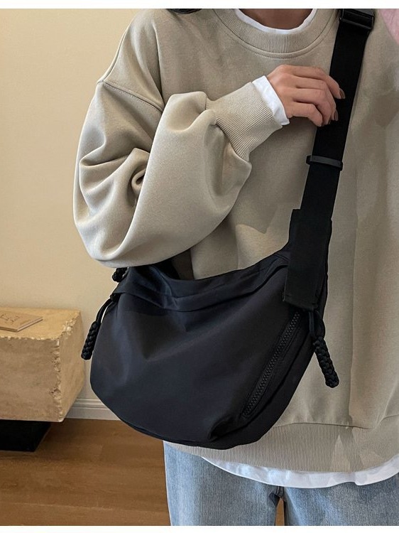https://fulmo-img-server.com/kurove/7161b27e-bcd8-484a-9918-41d70b4dc873.jpg