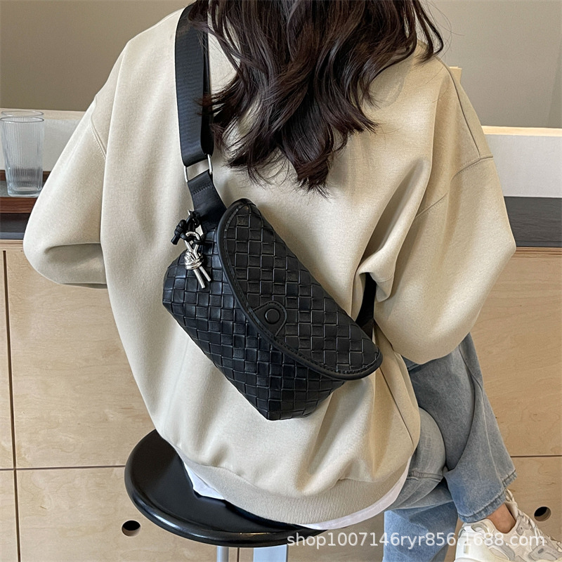https://fulmo-img-server.com/kurove/7b5dde55-1841-4d39-9479-a40499769758.jpg