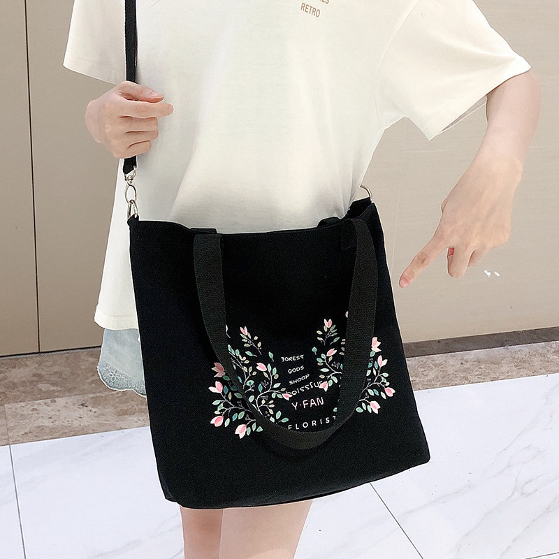 黒トートバッグ 花柄プリント