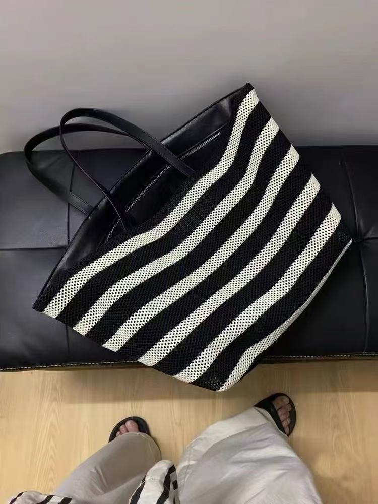 https://fulmo-img-server.com/kurove/a526139a-7c25-4eb9-991c-1983e1e65f06.jpg