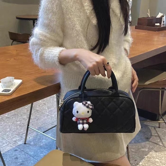 https://fulmo-img-server.com/kurove/b925bac2-6d51-4382-b940-c4b7f3ea7878.jpg