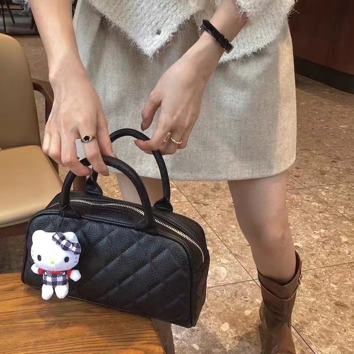 https://fulmo-img-server.com/kurove/e0d53530-ea68-4edf-ab7b-4831e2569ea4.jpg