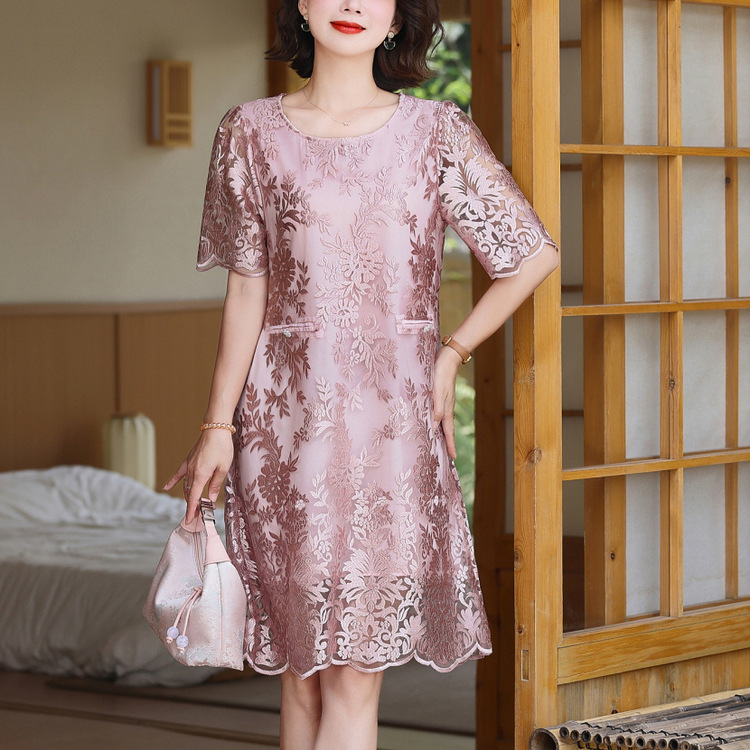 レース 服 花柄刺繍レースワンピース