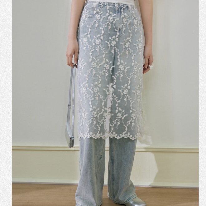 レース 服 花柄刺繍レースのスカートレイヤード