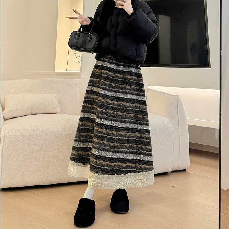 カジュアルに華やかさをプラスする！レーススカートおすすめ5選