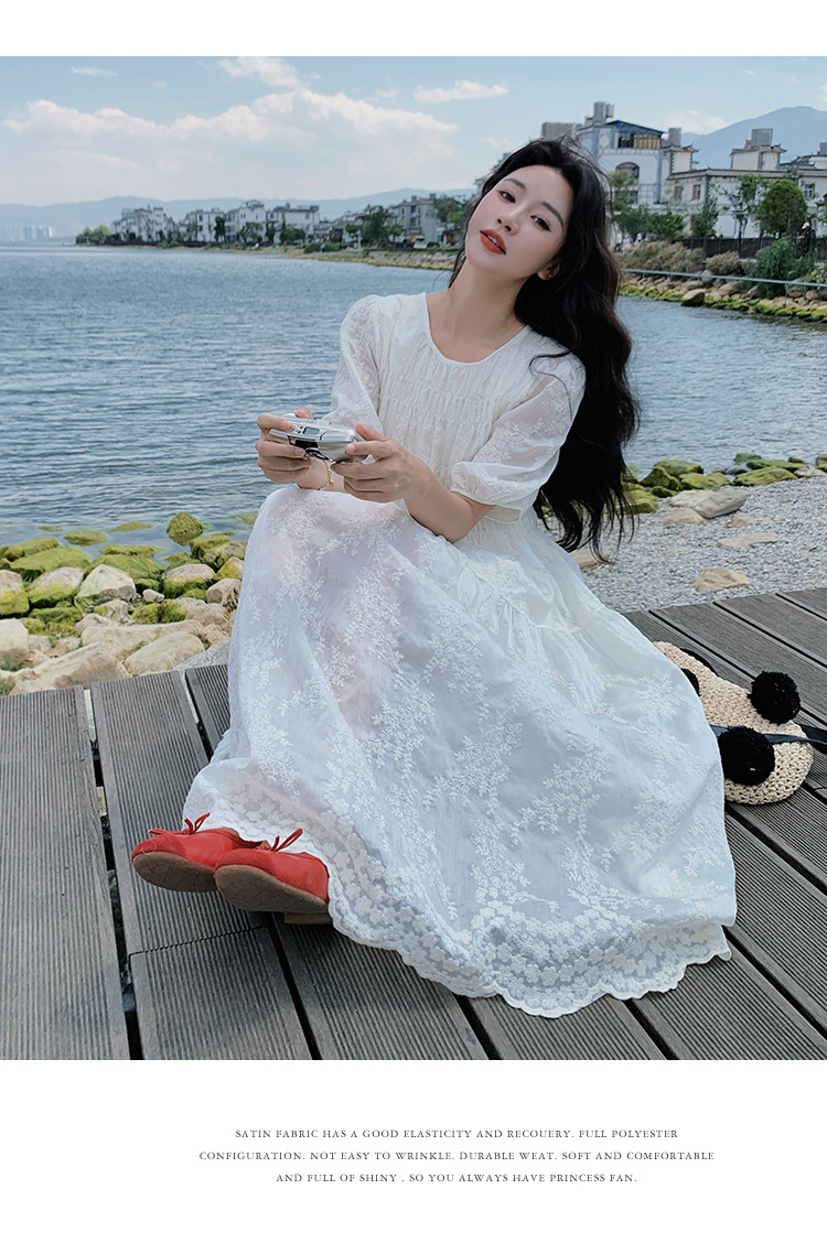 レース 服 夏風香る花刺繍レースワンピース