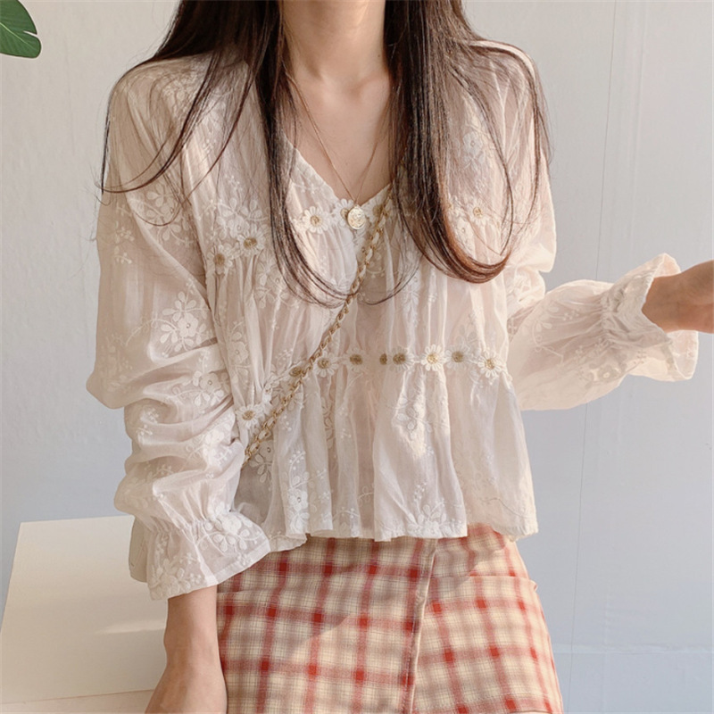 レース 服 花柄刺繍レースブラウス ふんわりフリル袖 長袖