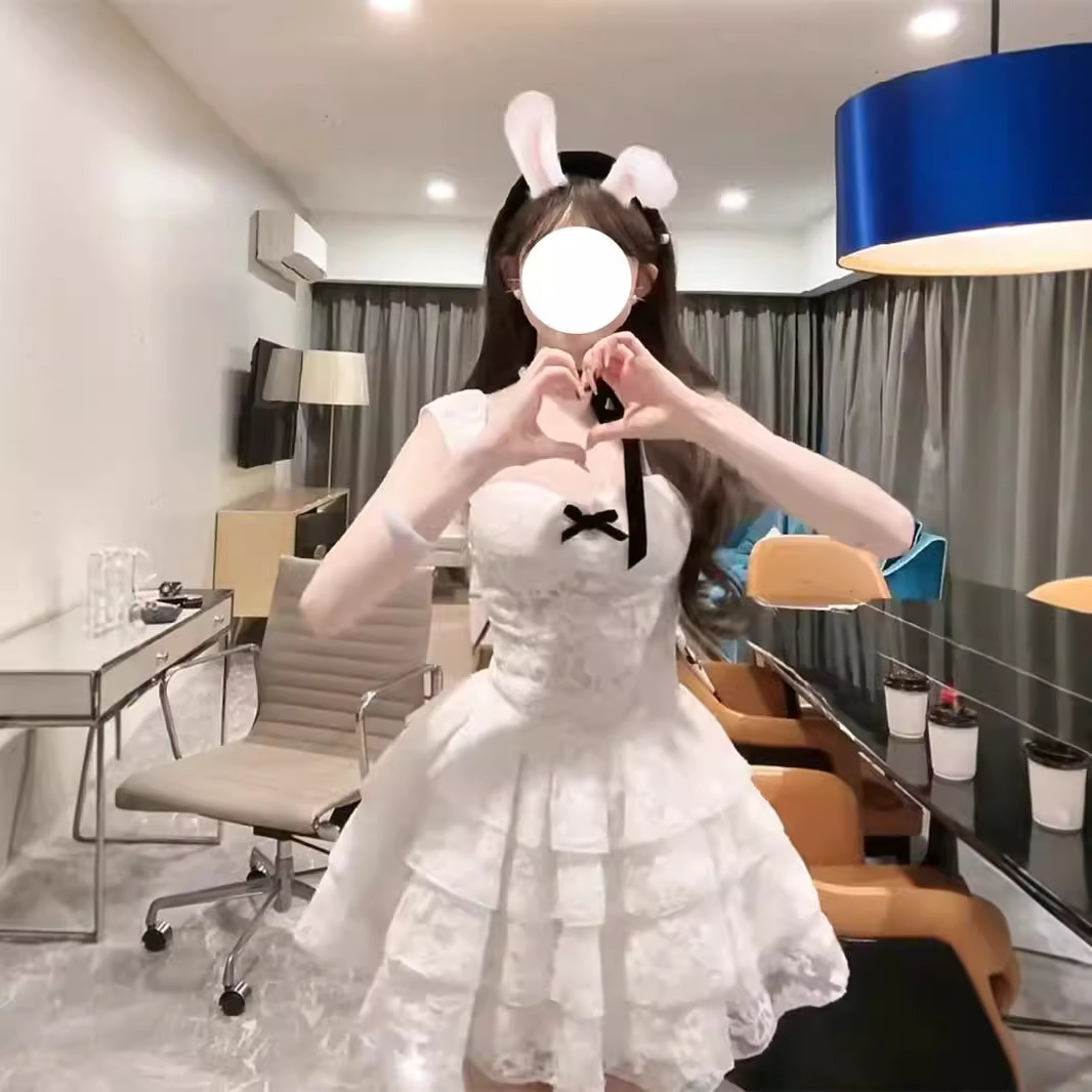 レース 服 うさぎモチーフのケーキドレス