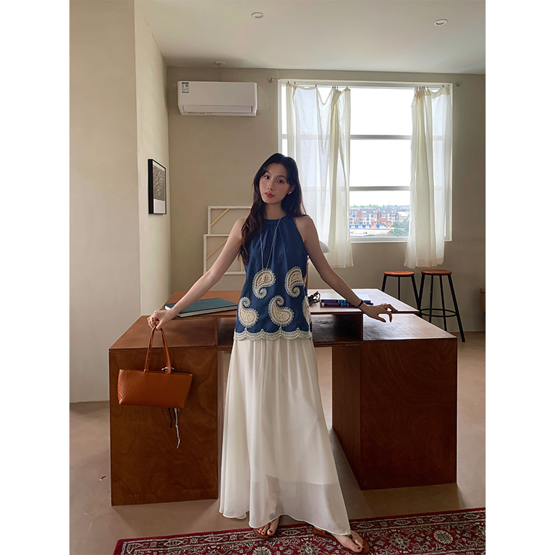 レース 服 ペイズリー刺繍ホルターネックトップス