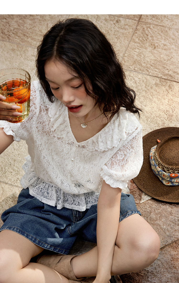 レース 服 透かし彫りフリルレースブラウス