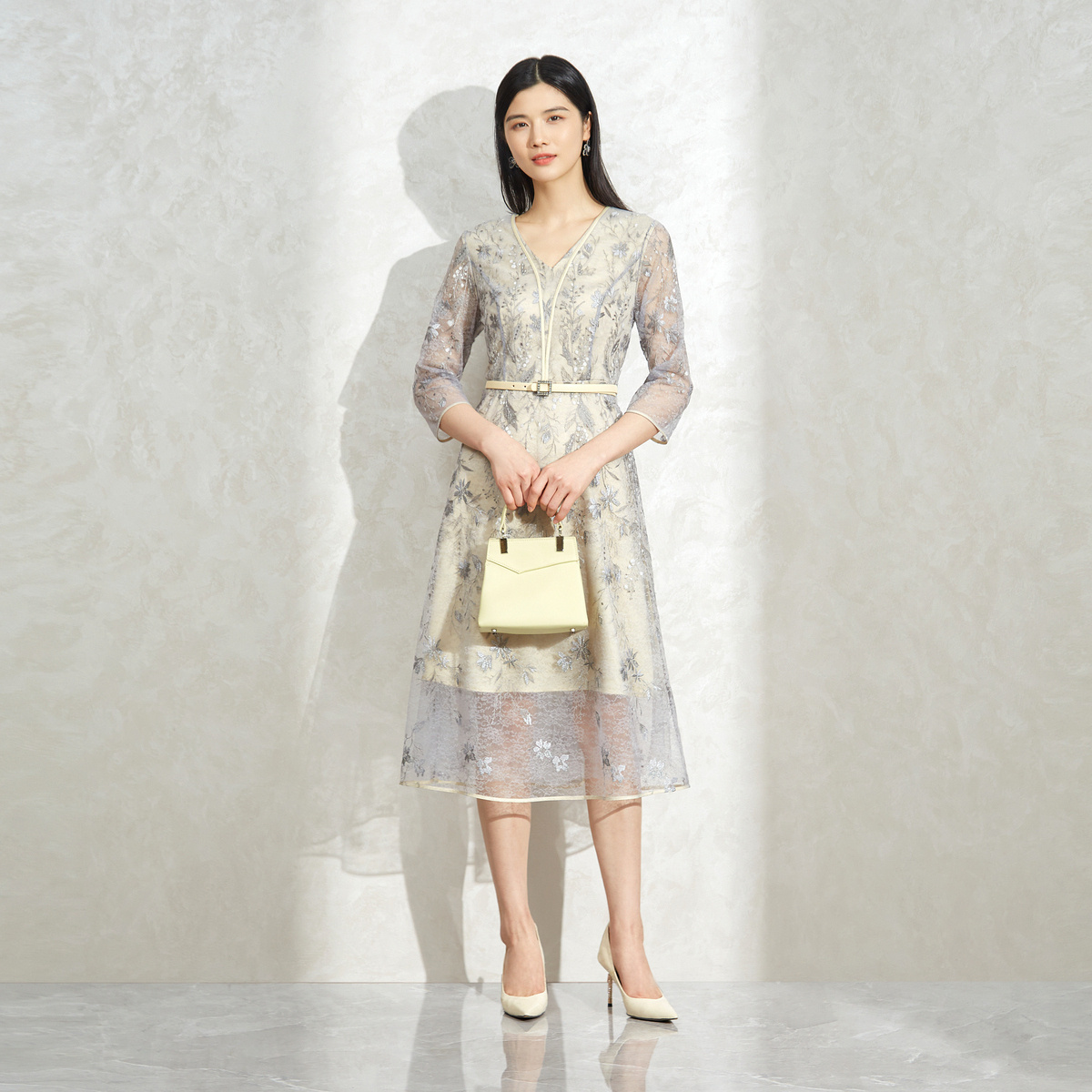 レース 服 花柄レース 七分袖ベルト付きワンピース