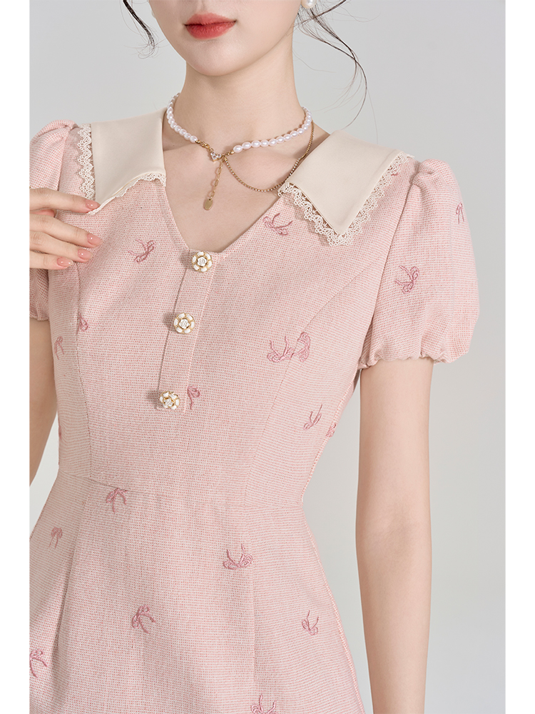 レース 服 乙女心くすぐる刺繍襟レースワンピース