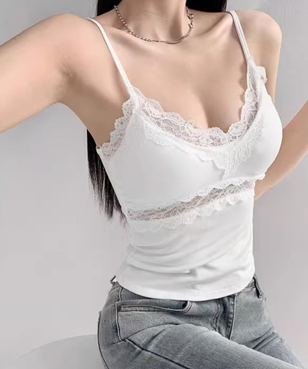 レース 服 繊細レース付きカップ入りキャミソール