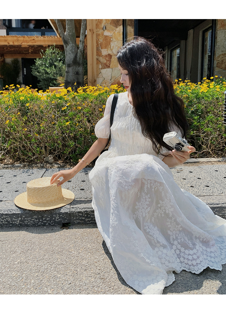 レース 服 夏風香る花刺繍レースワンピース